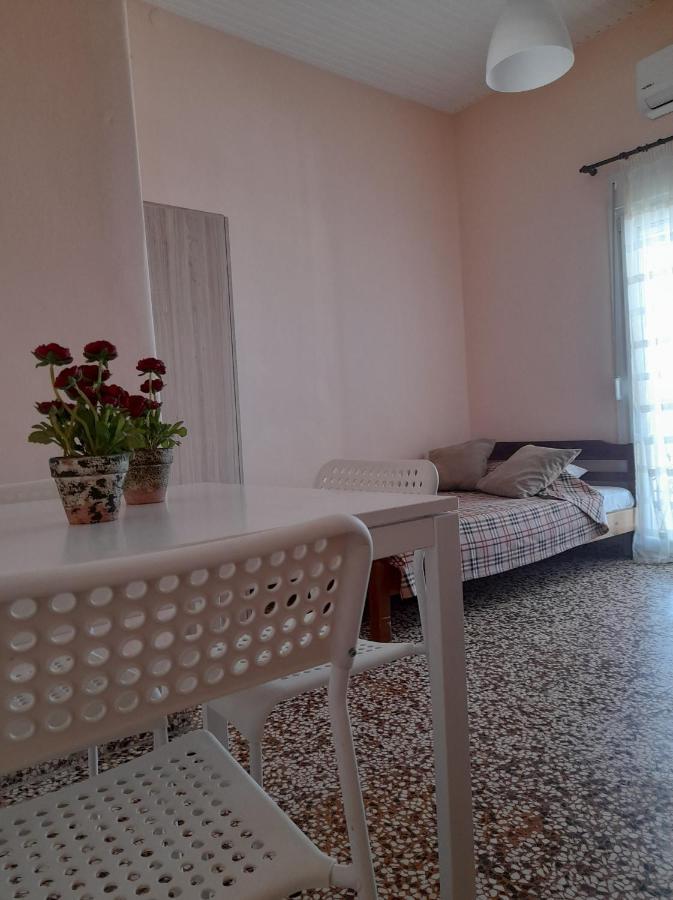 Isalos Apartments Studios Néi Epivátesz Kültér fotó